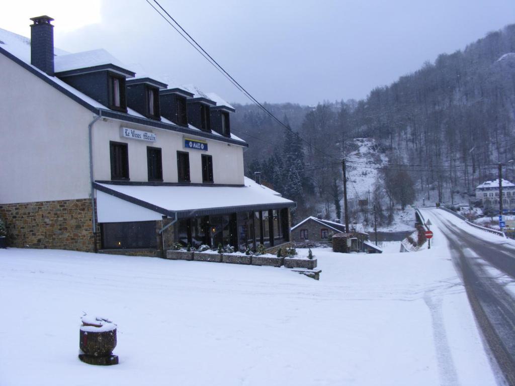 Auberge Le Vieux Moulin Буйон Екстер'єр фото