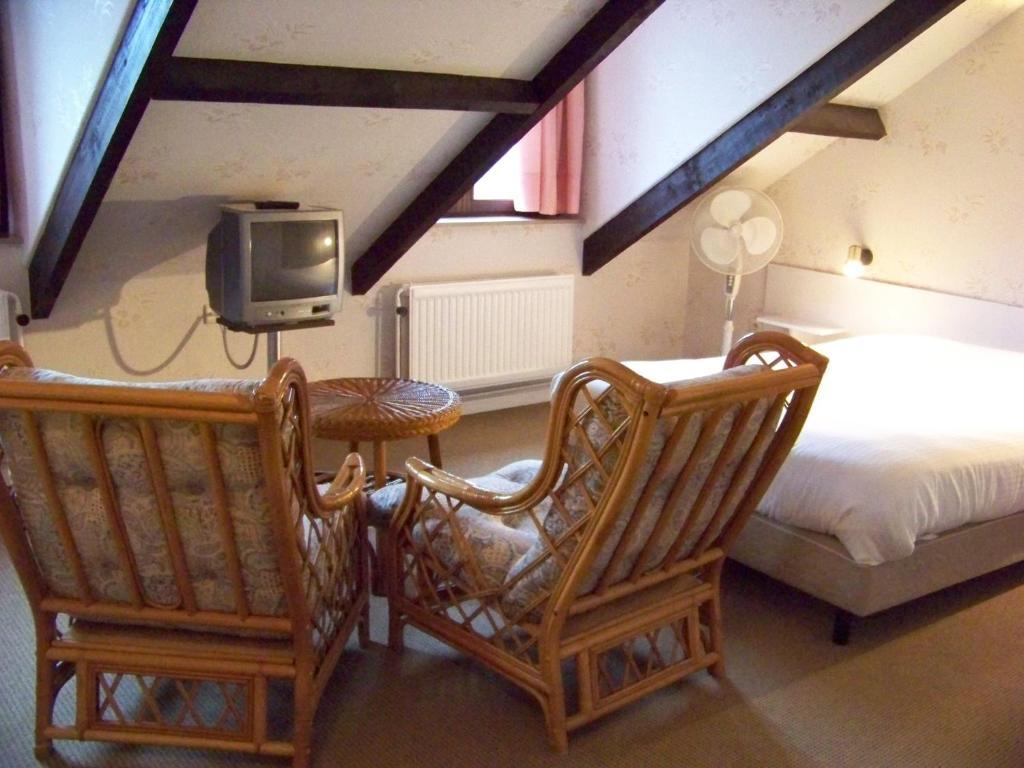 Auberge Le Vieux Moulin Буйон Номер фото